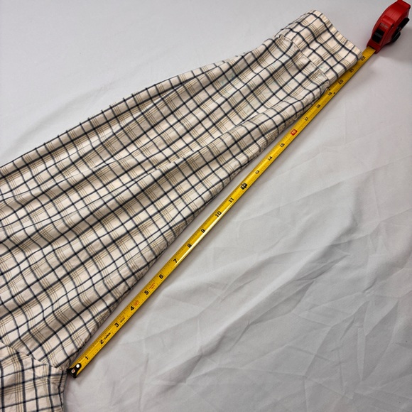 Nautica Men's Casual Button Down Flannel Shirt - Cream and Black Plaid - Picture 6 of 11